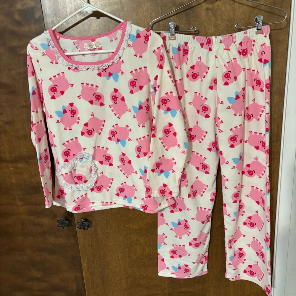 Xian Yaling, Piggy Pajamas
